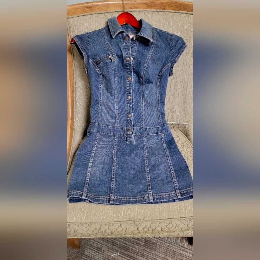 Guess Denim Mini Dress with dropped waist. Snap closures up the front.